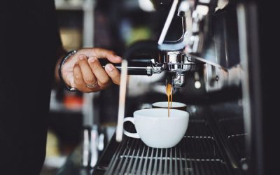 Tất tần tật những điều cần biết khi mở quán cafe pha máy